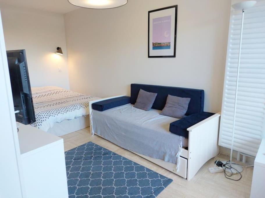 Studio Eleverca 3*- Rez De Jardin Terrasse - Axelle Loc'Appart Mandelieu Eksteriør billede